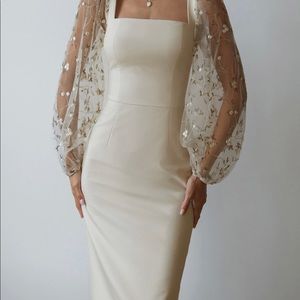 Tulle sleeved midi dress